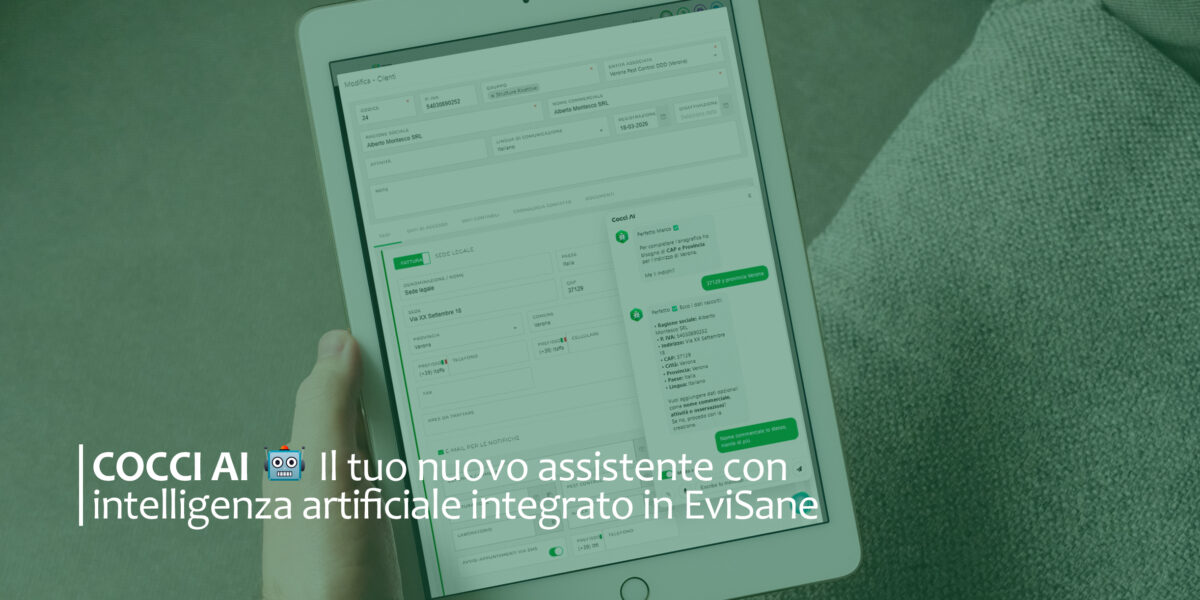 Immagine di un utente che tiene in mano un tablet sul quale è visibile un account utente di EviSane. L’utente sta utilizzando il nuovo assistente di intelligenza artificiale COCCI AI per creare una nuova scheda cliente usando il microfono integrato.